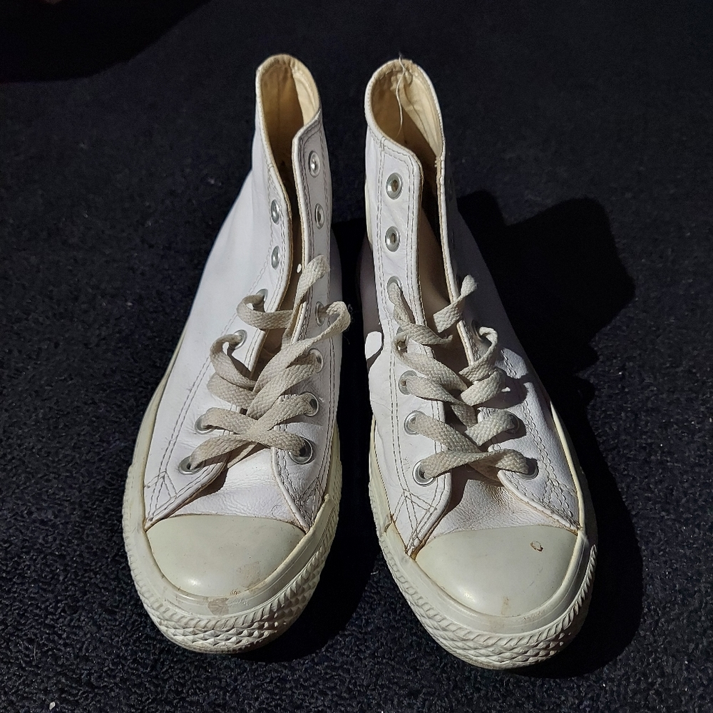 White Converses - Picture 3 of 5